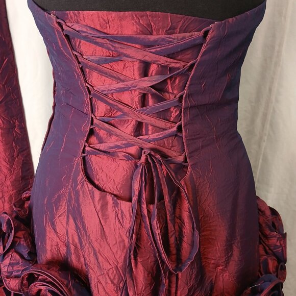 Party Dress with Flirty Flowers at Bottom, and Corset Lace-up at Back - Picture 4 of 4